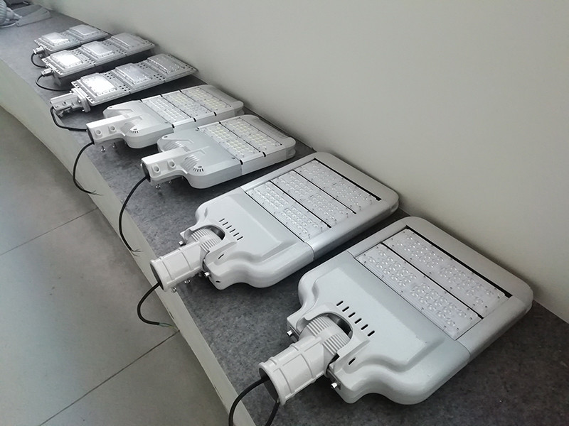 户外免维护LED隧道灯