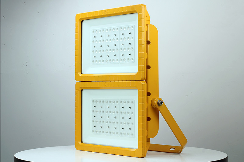 XQD8100LED防爆灯-II型亮黄色